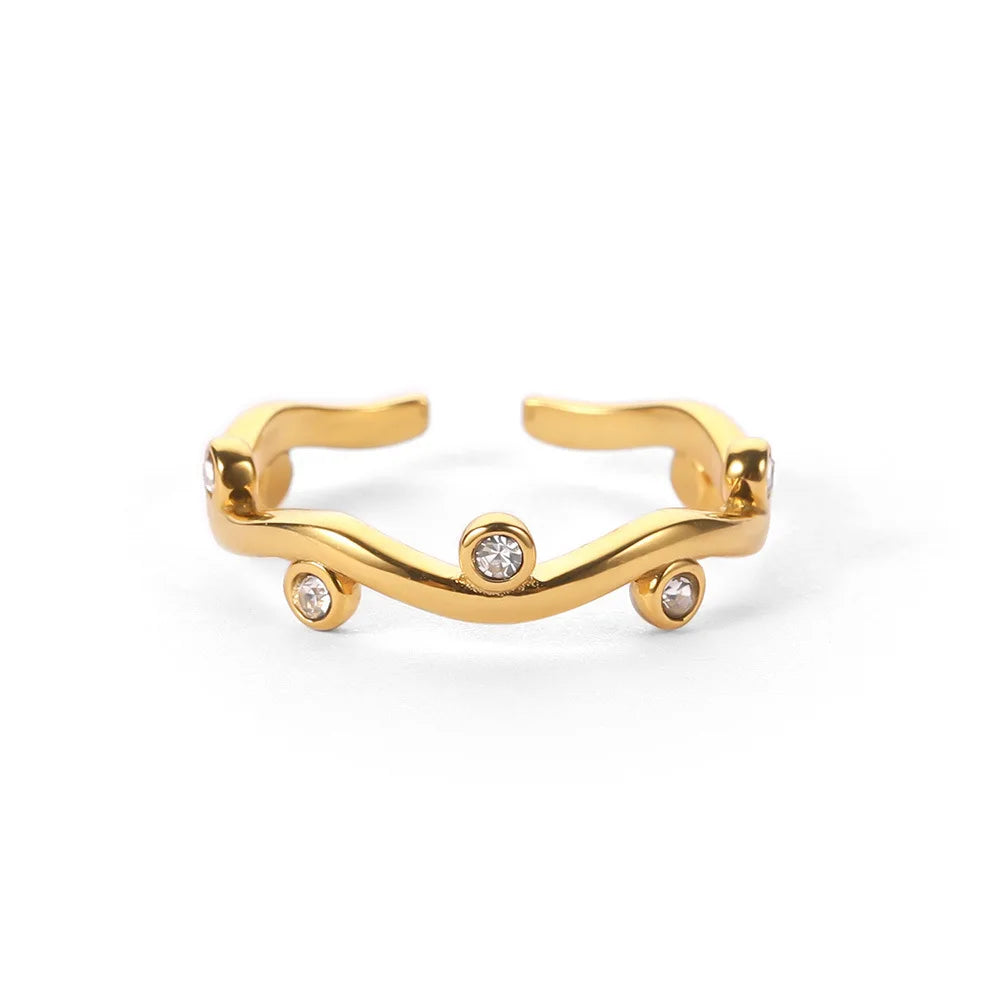 Joree ring adds a vibrant burst of sunshine to your style, perfect for brightening any outfit.