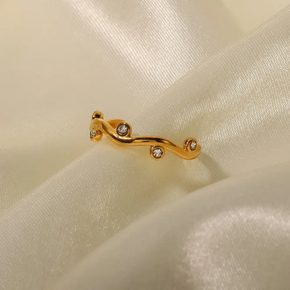 Vibrant Joree ring with sparkling stones, adding a joyful touch to your everyday style and brightening your look.